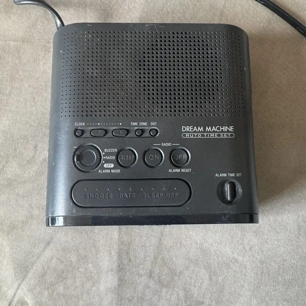 Alarm Clock Radio Sony Dream Machine CF-C218 AM FM Snooze Date Tested Working